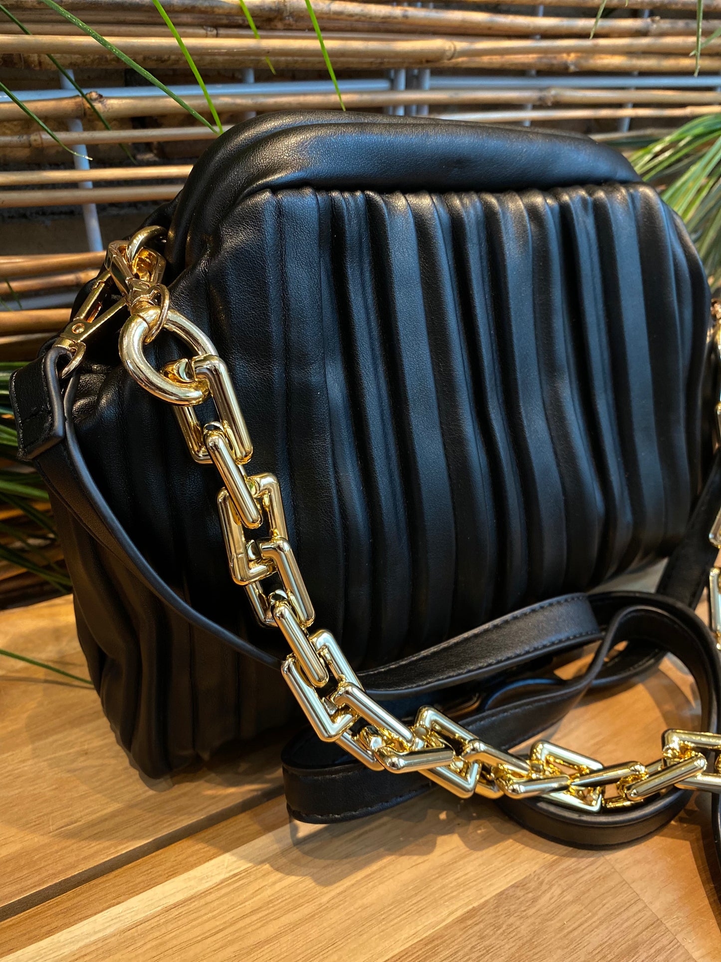 Jizel Vertical Scrunch Crossbody