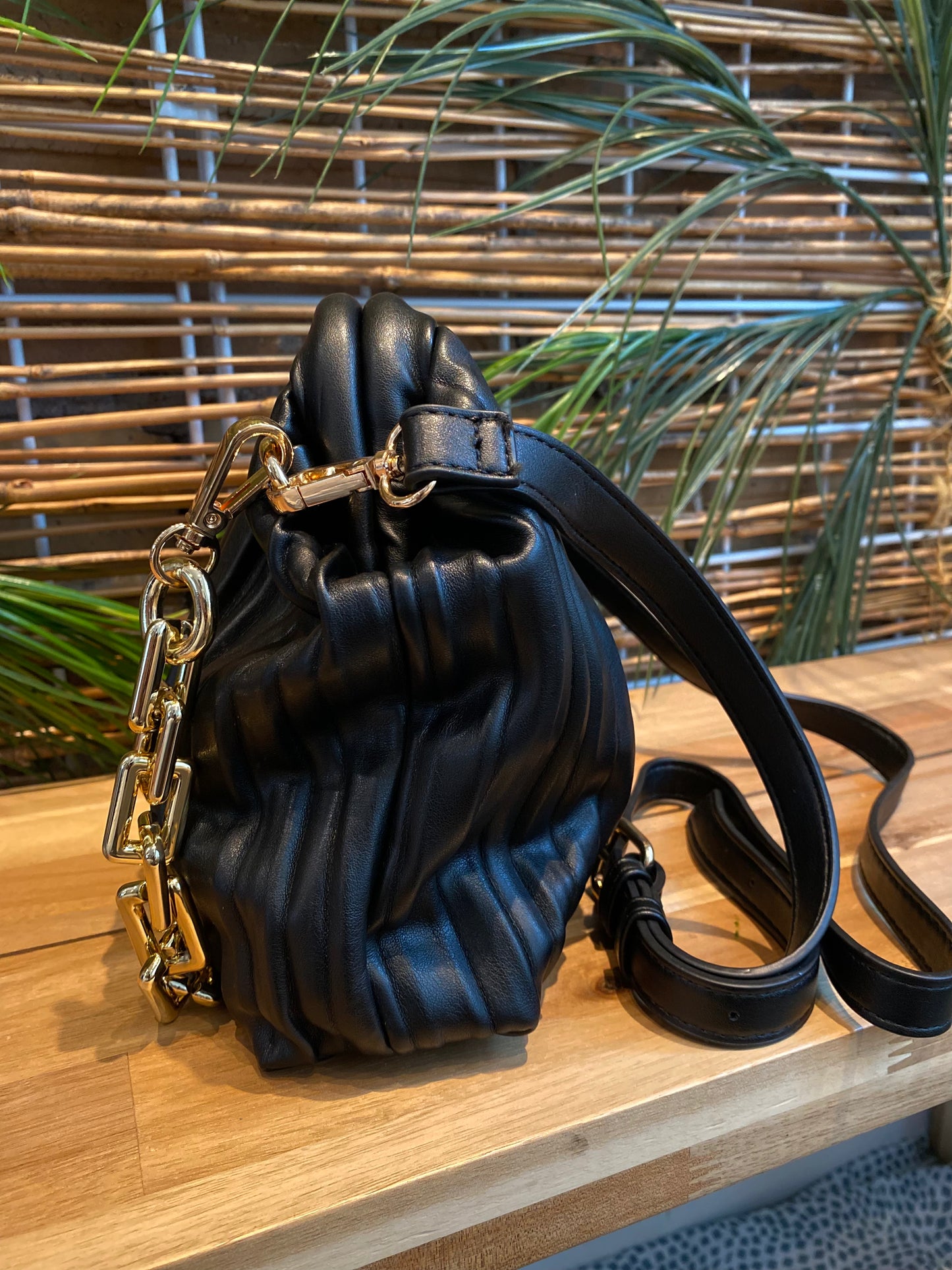 Jizel Vertical Scrunch Crossbody