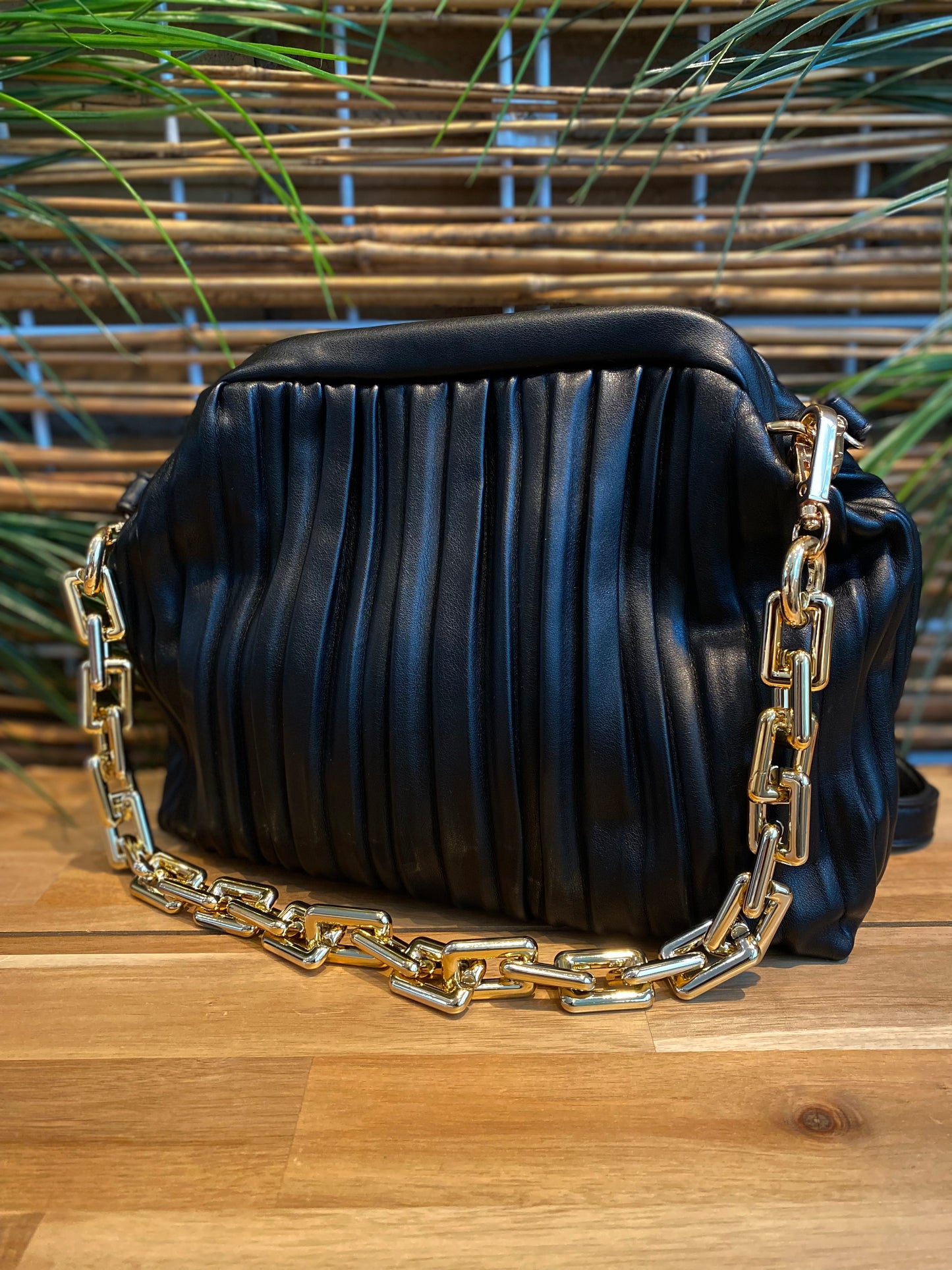 Jizel Vertical Scrunch Crossbody